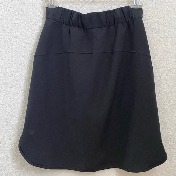 LULULEMON Athletica Black On The Fly Skirt Size 4 - Picture 8 of 16
